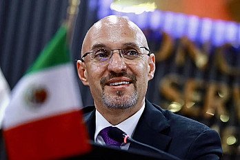 Octavio de la Torre es ratificado al frente de la Concanaco Servytur