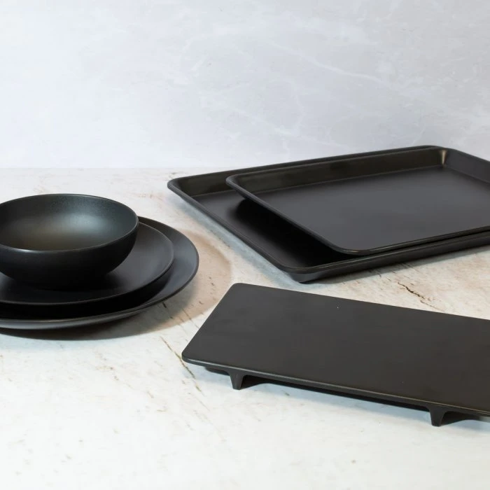 BANDEJA MEDIANA SHANGAI DE MELAMINA NEGRA
